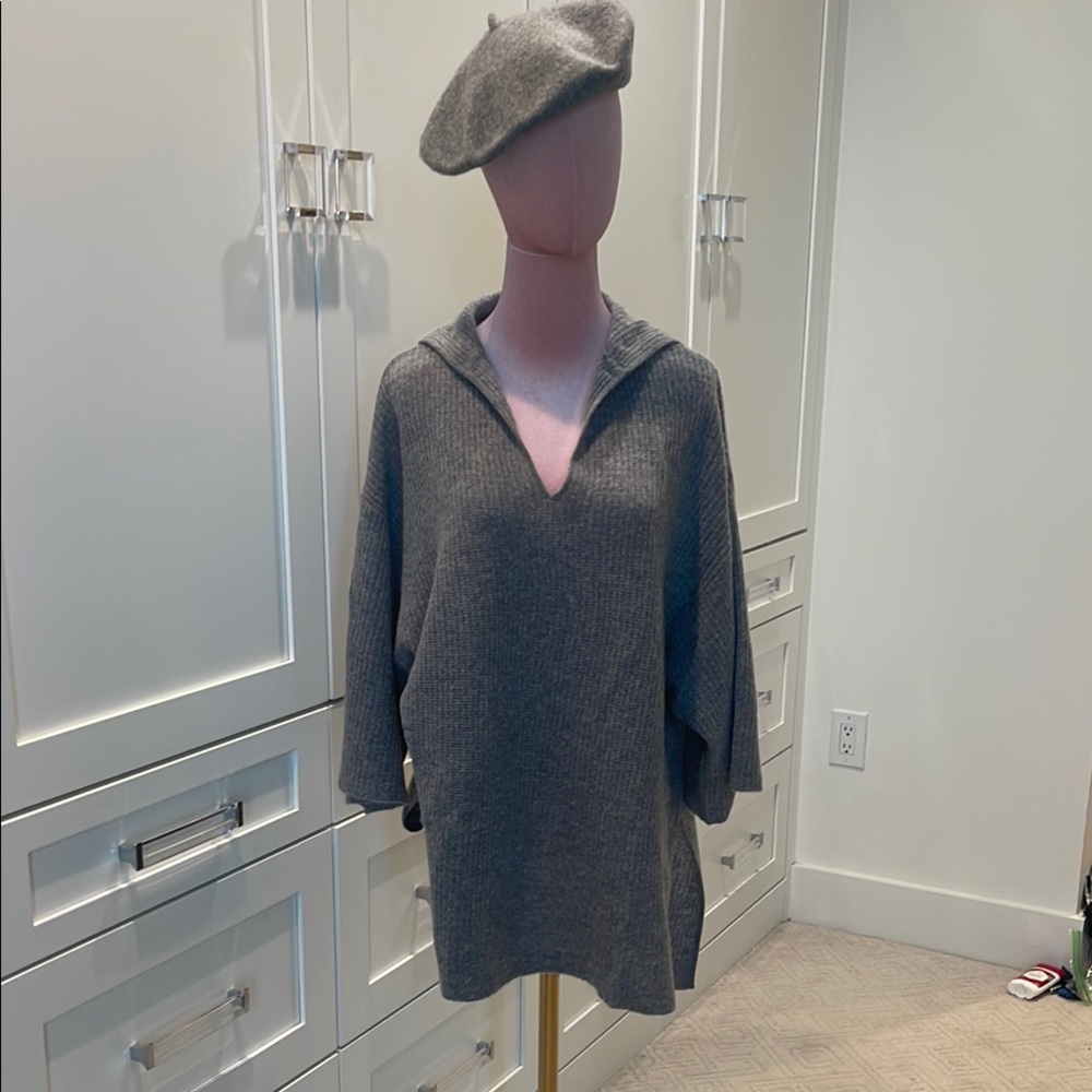 CASHMERE Halogen Gray V-Neck Tunic Sweater